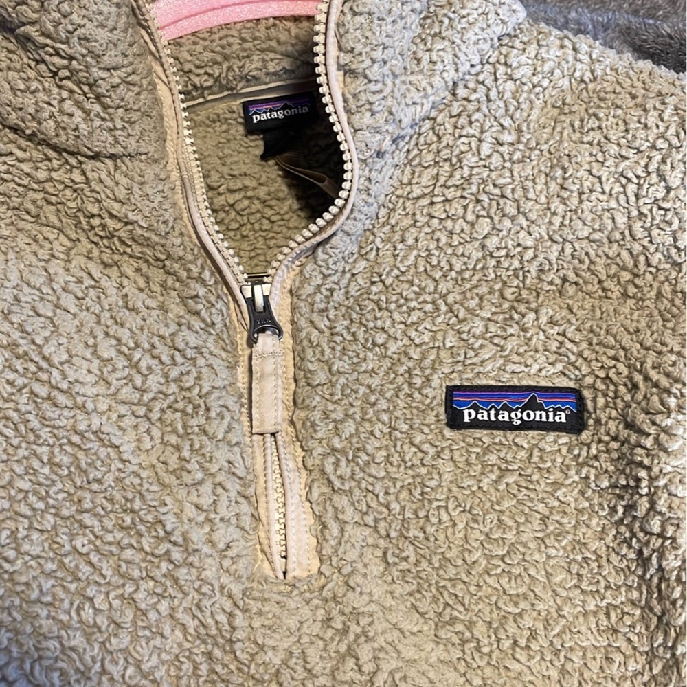 Patagonia Quarter Zip - Picture 3 of 3